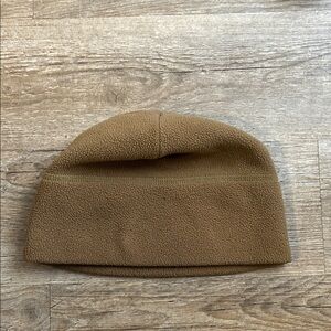 Coyote watch cap.